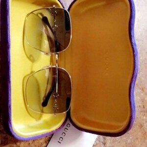 Unisex Gucci sunglasses